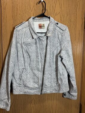 Ruff Hewn Women's Light Gray Jean Jacket